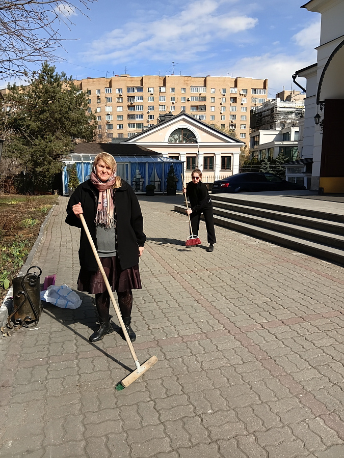 Субботник на территории храма — фото 6