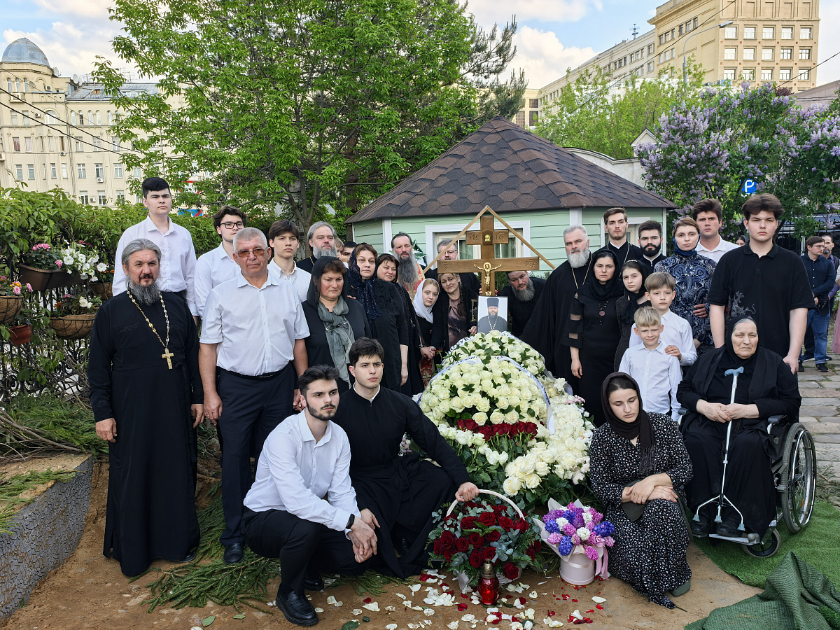 Фотографии и рассказ о чине отпевания и о погребении иерея Сергия Куксова — фото 26
