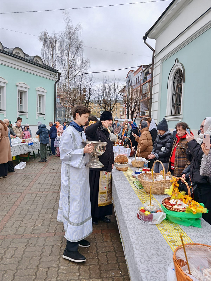 Освящение куличей — фото 4