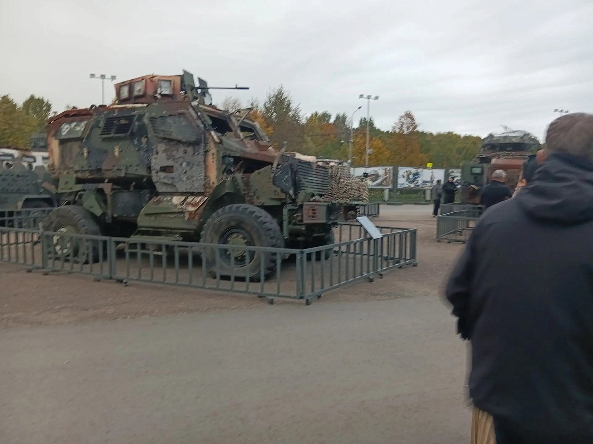 04.10.2026 г. Экскурсия по экспозиции вооружения и военной техники на Поклонной горе. — фото 18